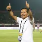 Pelatih Persebaya, Djadjang Nurdjaman. (Bola.com/Aditya Wany)