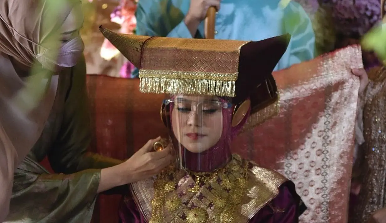 Malam Bainai Lesti Kejora (Instagram/antv_official)