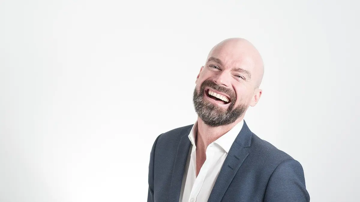 Arti Mimpi Tertawa, Menjawab Penasaran - Ragam Bola.com