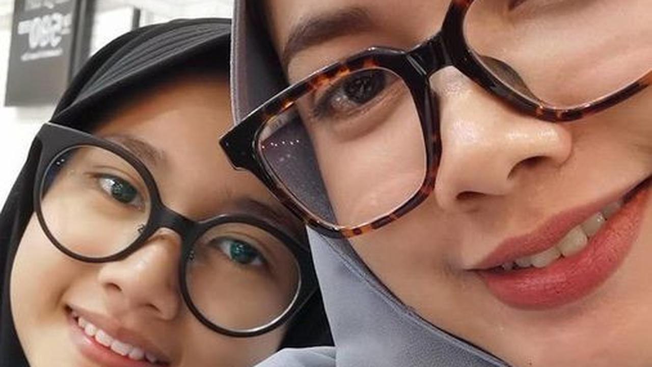 Dokter Astrid Gayatri dikenal memiliki paras cantik yang tidak kalah menawan dibandingkan dengan Dylan Sahara, istri kedua Ifan yang telah berpulang, serta Citra Monica, istri Ifan saat ini.<br>