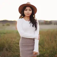 ilustrasi kepribadian perempuan/Photo by Alex Avalos on Unsplash
