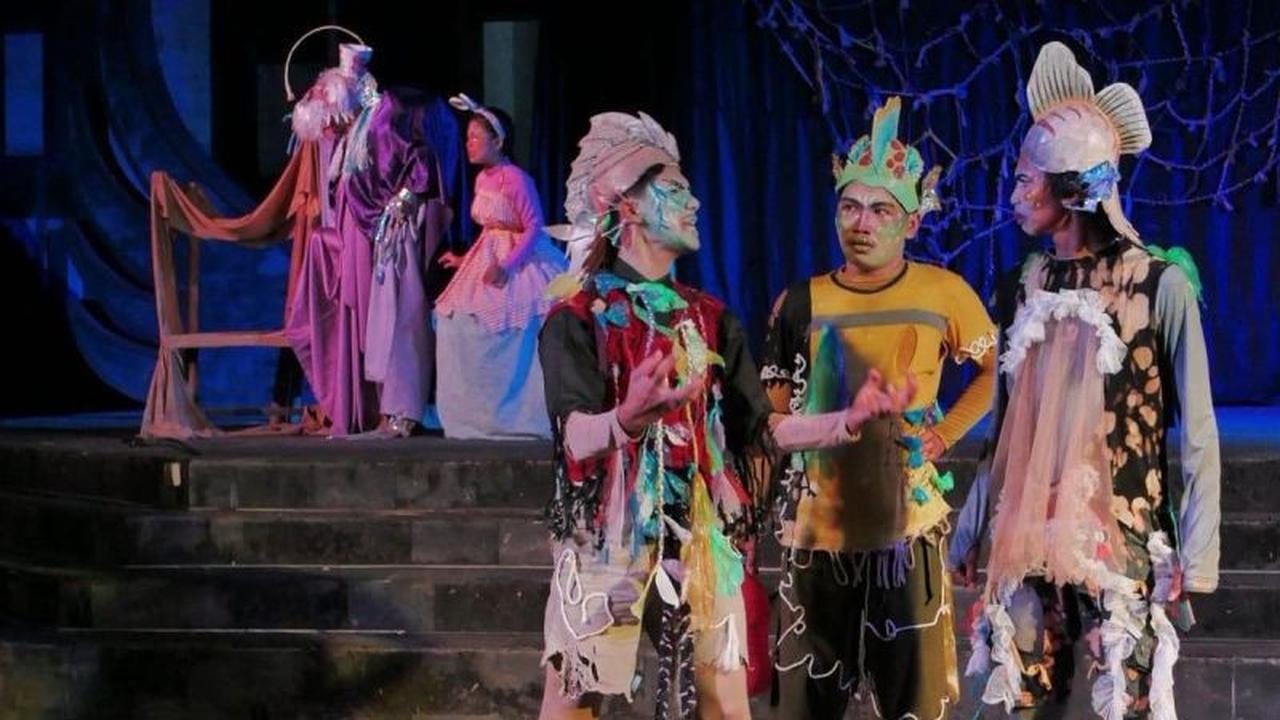 Teater Jepara Gelar Pentas Keliling Tiga Kota, Angkat Misi Pelestarian Bawah Laut
