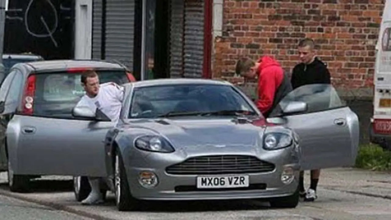 Mobil Mewah Koleksi Wayne Rooney, Kapten Manchester United
