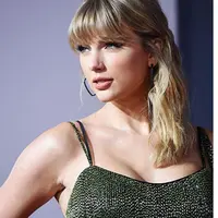 (Sumber: Instagram @taylorswift/MARIALUCIAHOHAN.COM)