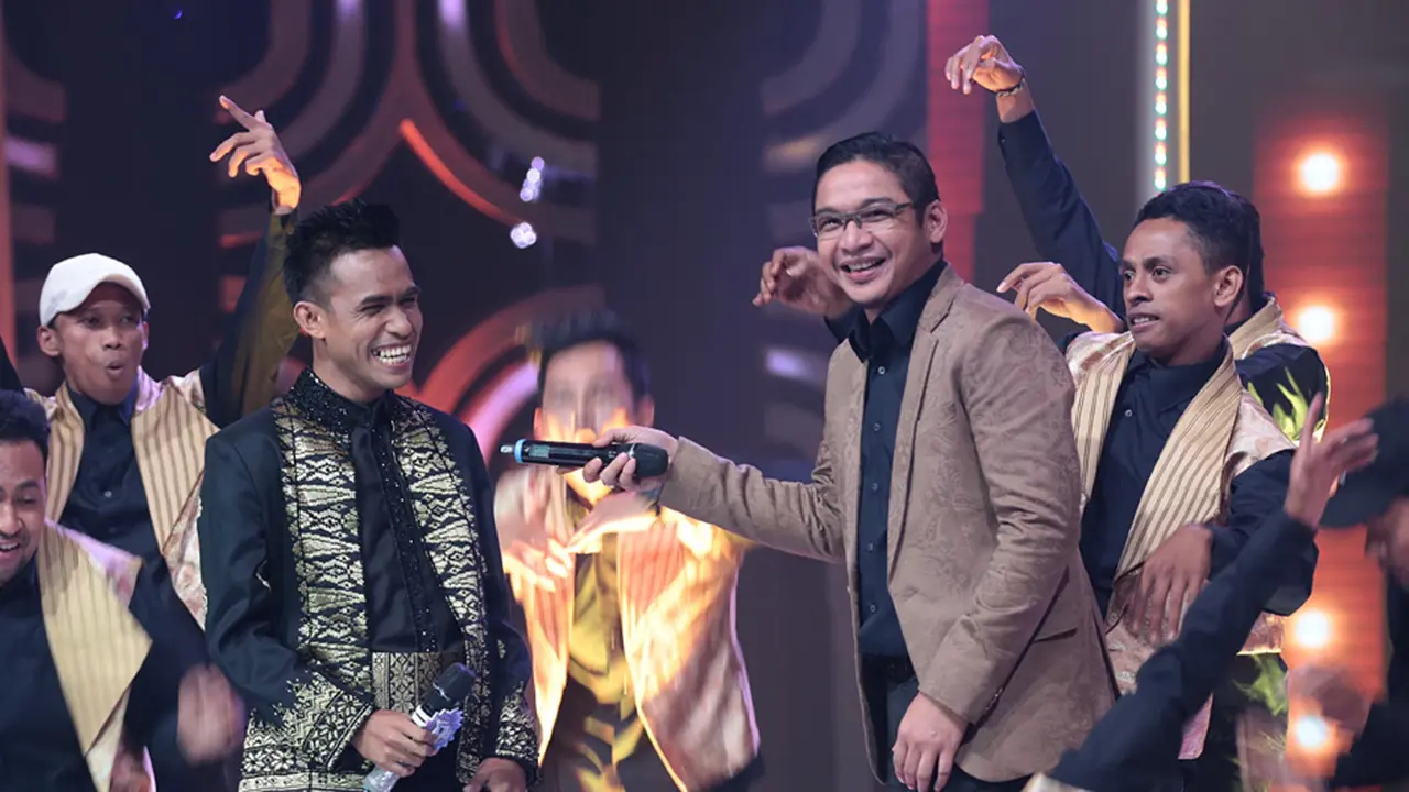 [Bintang] Keseruan Aksi Fildan dan Pasha Ungu di Final D'Academy 4