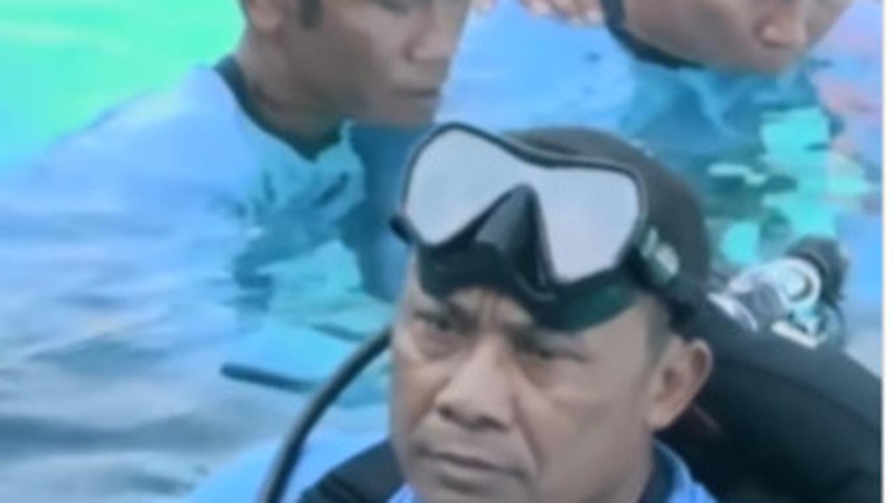 Pangkostrad Terima Brevet Kehormatan Manusia Katak dari TNI AL, Ada Momen Menyelam Bareng Anak Buah