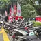 Ketika Trotoar Jadi Parkiran saat Pesta Rakyat Monas