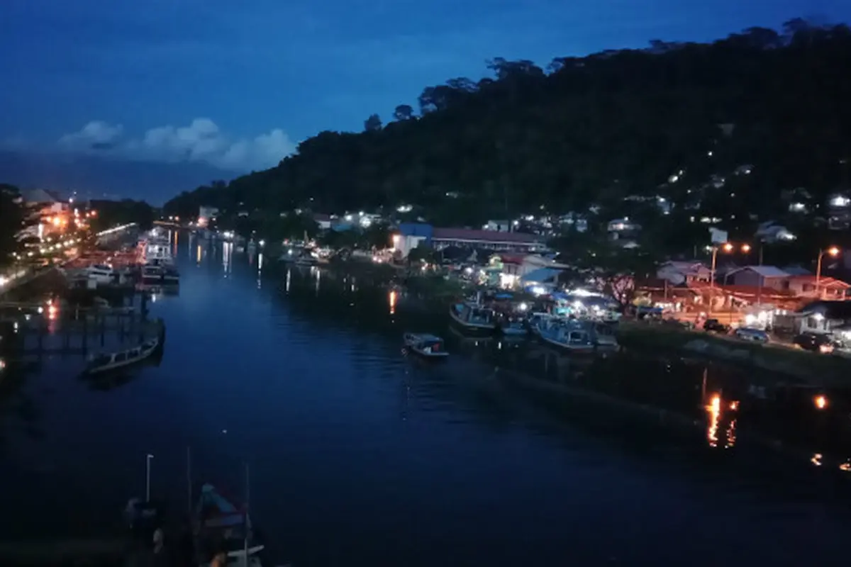 Wisata Sejarah Padang dari Sudut Kawasan “Kota Tua” Batang Arau