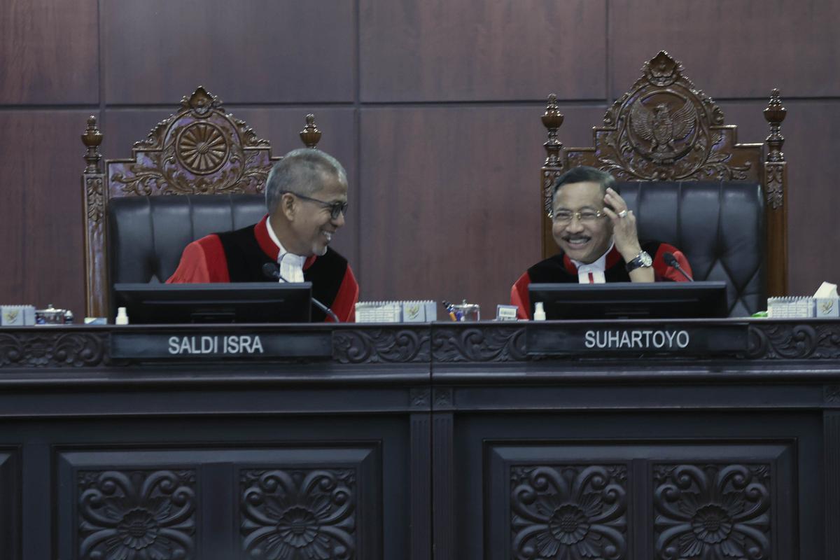 MK Putuskan Gugatan Ijazah Gibran Tak Dapat Diterima
