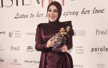 Glamour dan Berkelas, Intip Model Gaun Couture Muslim Burgundy Syahrini di Acara UNESCO