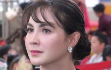 Foto-Foto Cantik Arumi Bachsin Berkebaya dengan Rambut Digelung