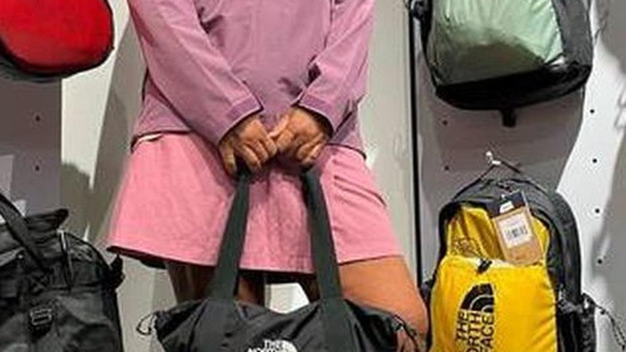 Badan Makin Langsing, Ini Potret Terbaru Tika Panggabean Usai Jalani Diet Ketat Selama 10 Tahun