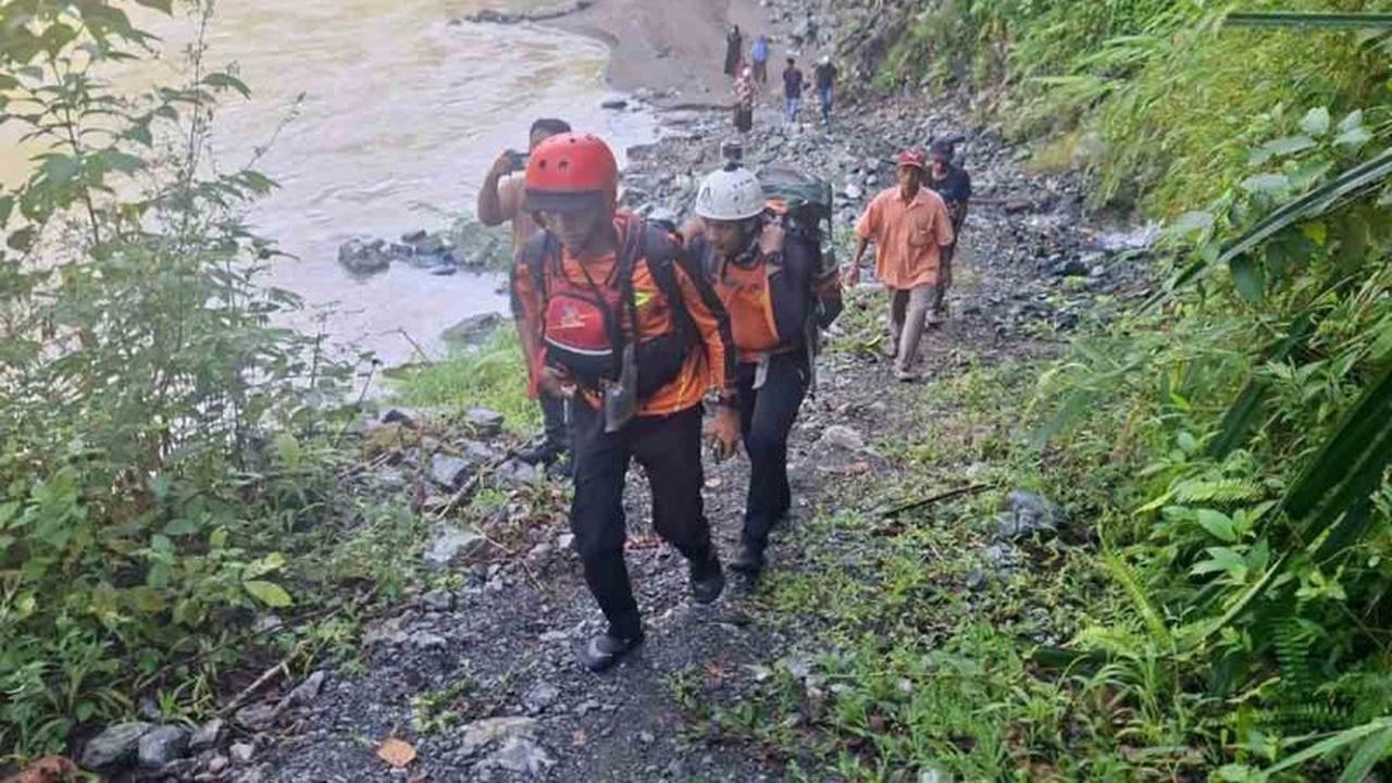 Tim SAR Gabungan Intensifkan Pencarian Warga Terseret Arus Sungai Pidie
