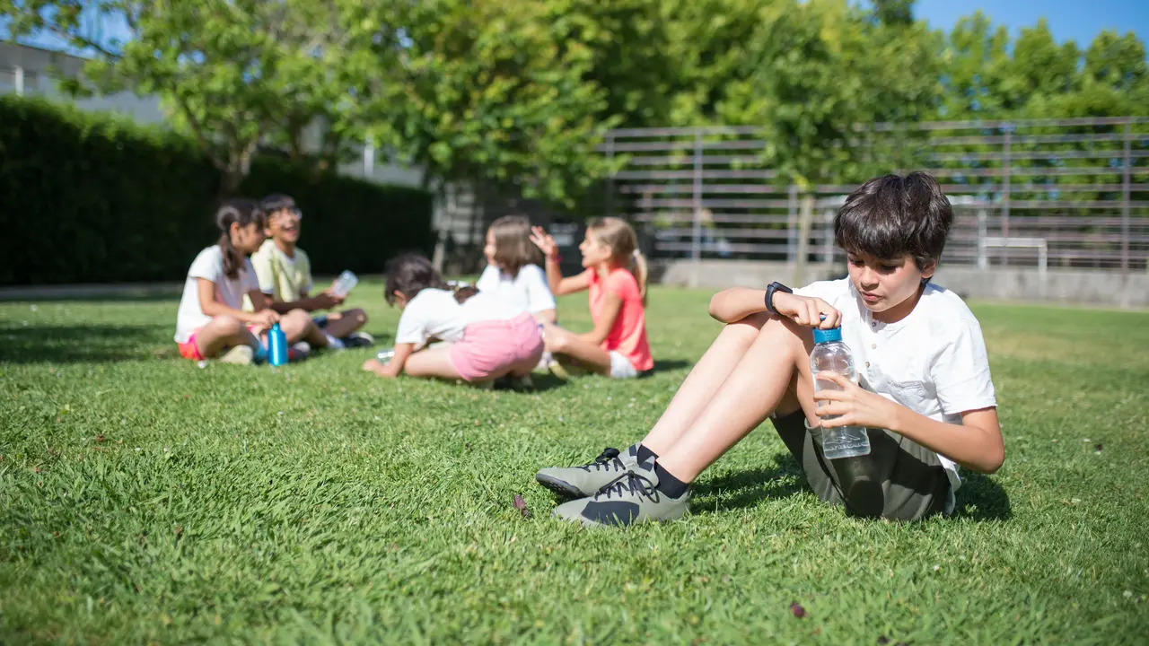 Bukan Berarti Tidak Suka Berteman, Ini Cara Dukung Anak Introvert agar Tetap Berkembang di Lingkungan yang Ramai