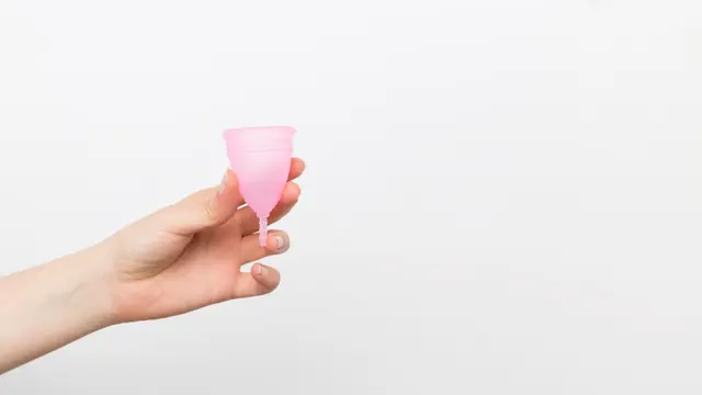 Tips Mengganti Pembalut dengan Menstrual Cup