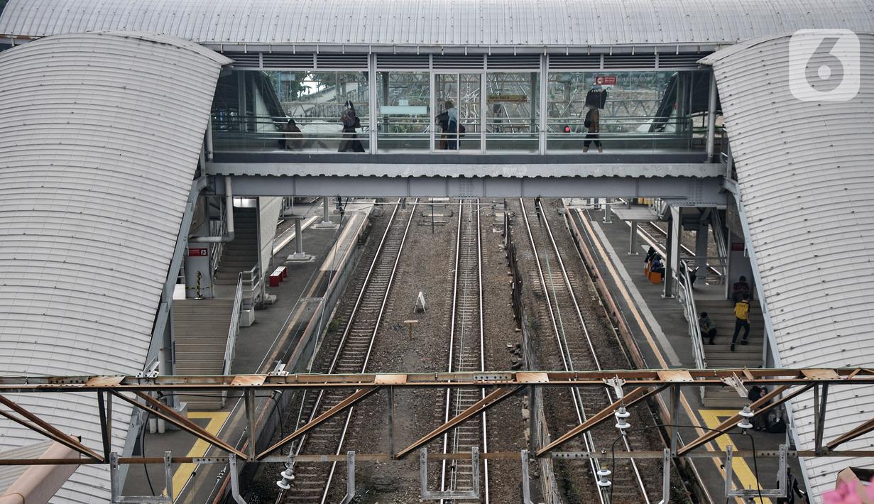 Pengembangan yang dilakukan di antaranya yaitu, pembangunan stasiun baru, penambahan jalur kereta dari empat menjadi enam jalur, penambahan peron dari dua menjadi empat, dan penataan fasilitas integrasi antarmoda. (merdeka.com/Iqbal S. Nugroho)