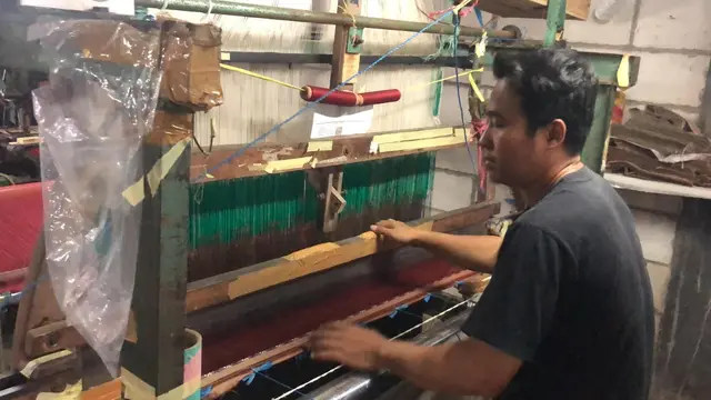 Pengrajin "Tenun Gaya" di Sukabumi