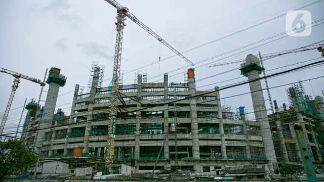 FOTO: Memantau Progres Pembangunan Jakarta International Stadium