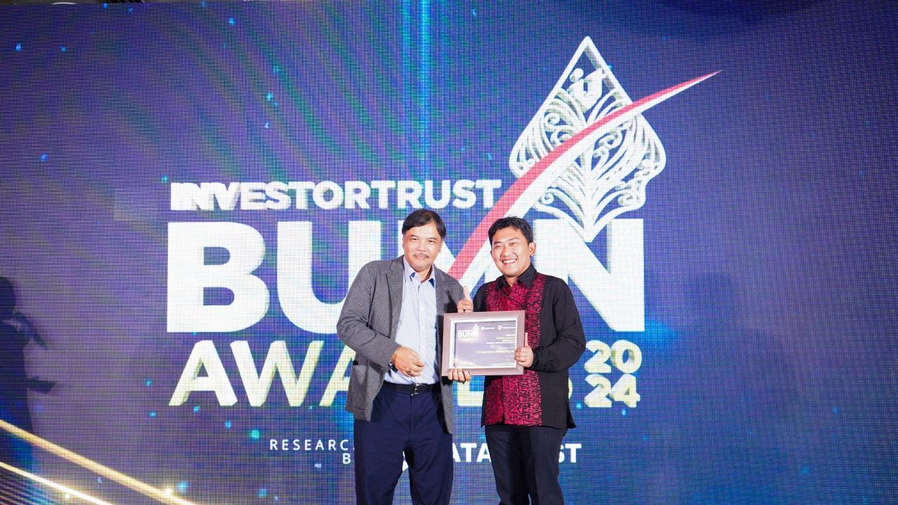 Bank Raya meraih penghargaan pada ajang BUMN Awards 2024 dalam kategori Excellence in Financial Innovation and Impact. (Dok Bank Raya)