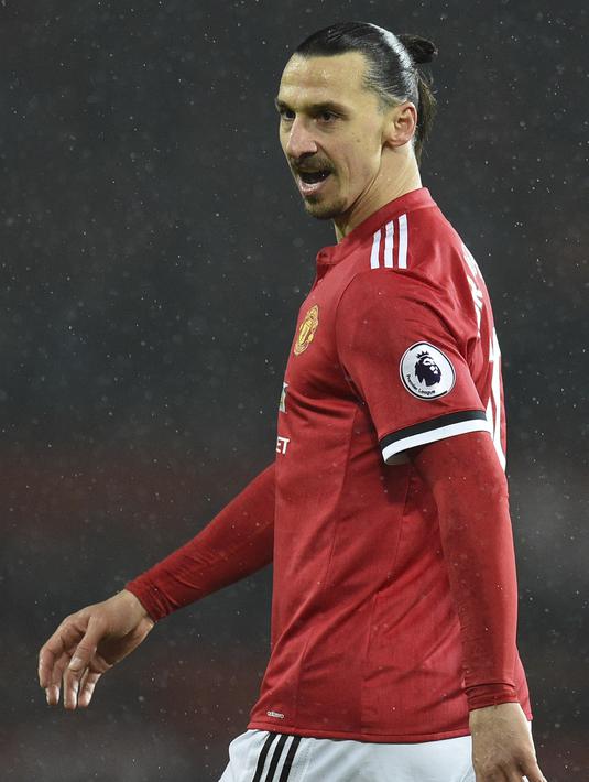 7. Zlatan Ibrahimovic - Selalu bermain bersama tim papan atas mebuat pundi-pundi doompet Zlatan Bertambah. Cessna Citation Longitud seharga 26 Juta Dolar dibeli untuk dijadikan koleksi pribadi. (AFP/Oli Scarff)