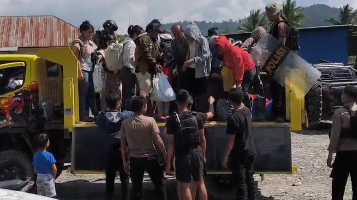 Imbas Kerusuhan, Ratusan Warga Yalimo Mengungsi ke Pos TNI-Polri