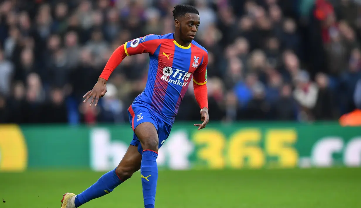 2. Aaron Wan-Bissaka – Pemain masa depan Crystal Palace yang tampil luar biasa musim ini. Masih berumur 21 tahun namun sudah tampil 25 kali untuk Palace musim ini. (AFP/Ben Stansall)