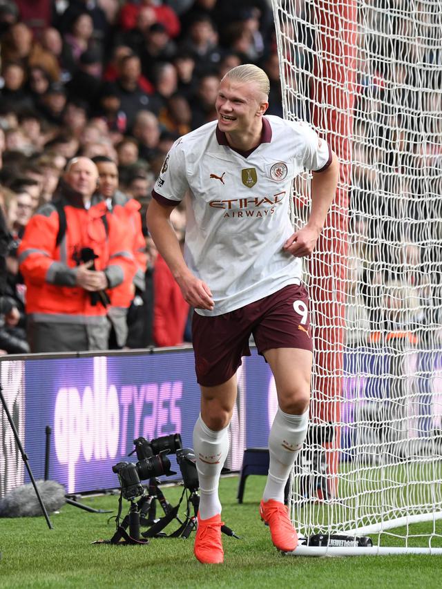 Manchester City Tempel Ketat Posisi Arsenal