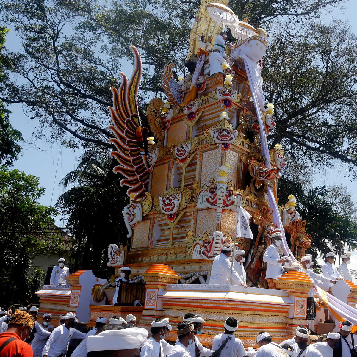 aktivitas warga bali