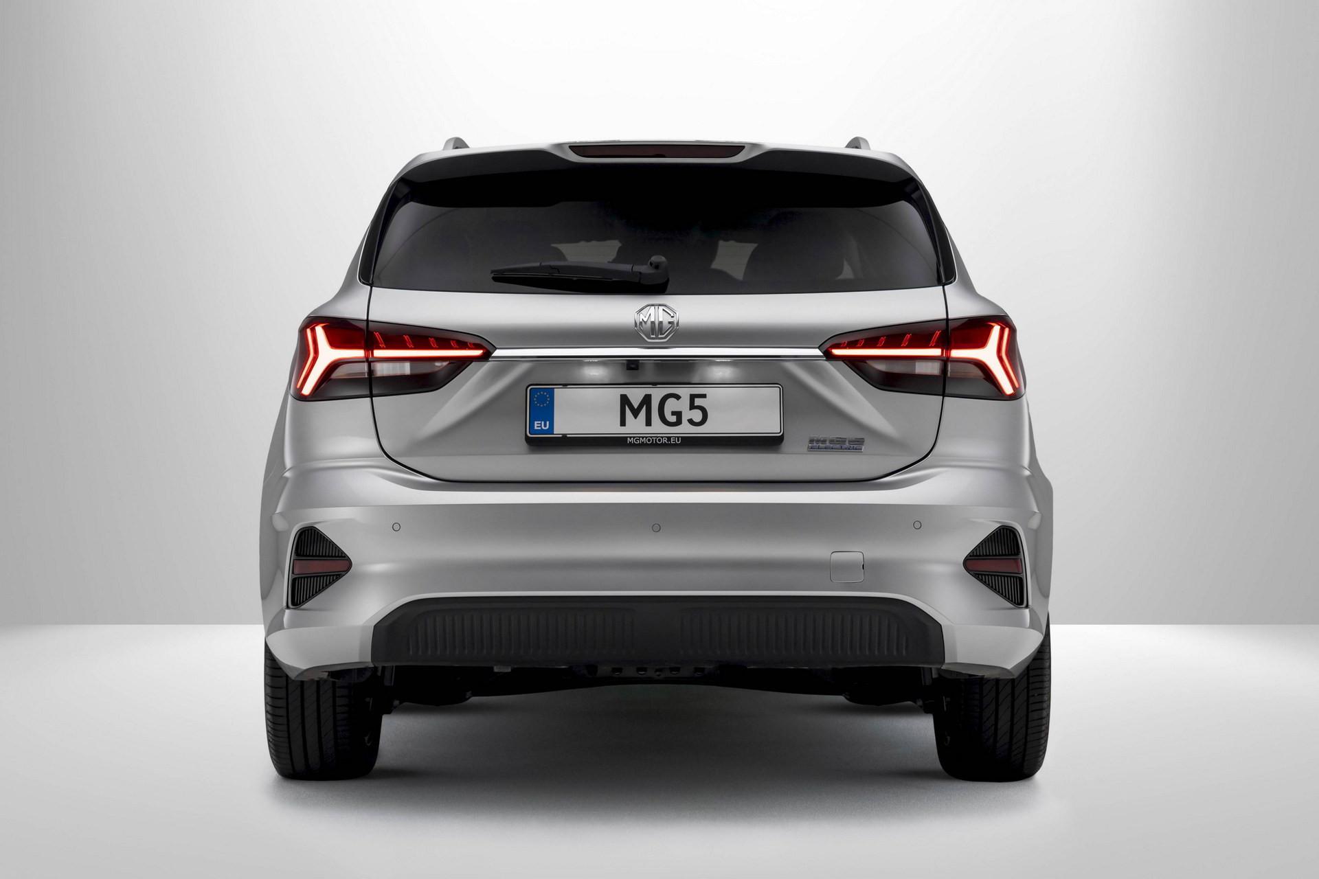Sisi belakang MG 5 EV facelift (carscoops.com)