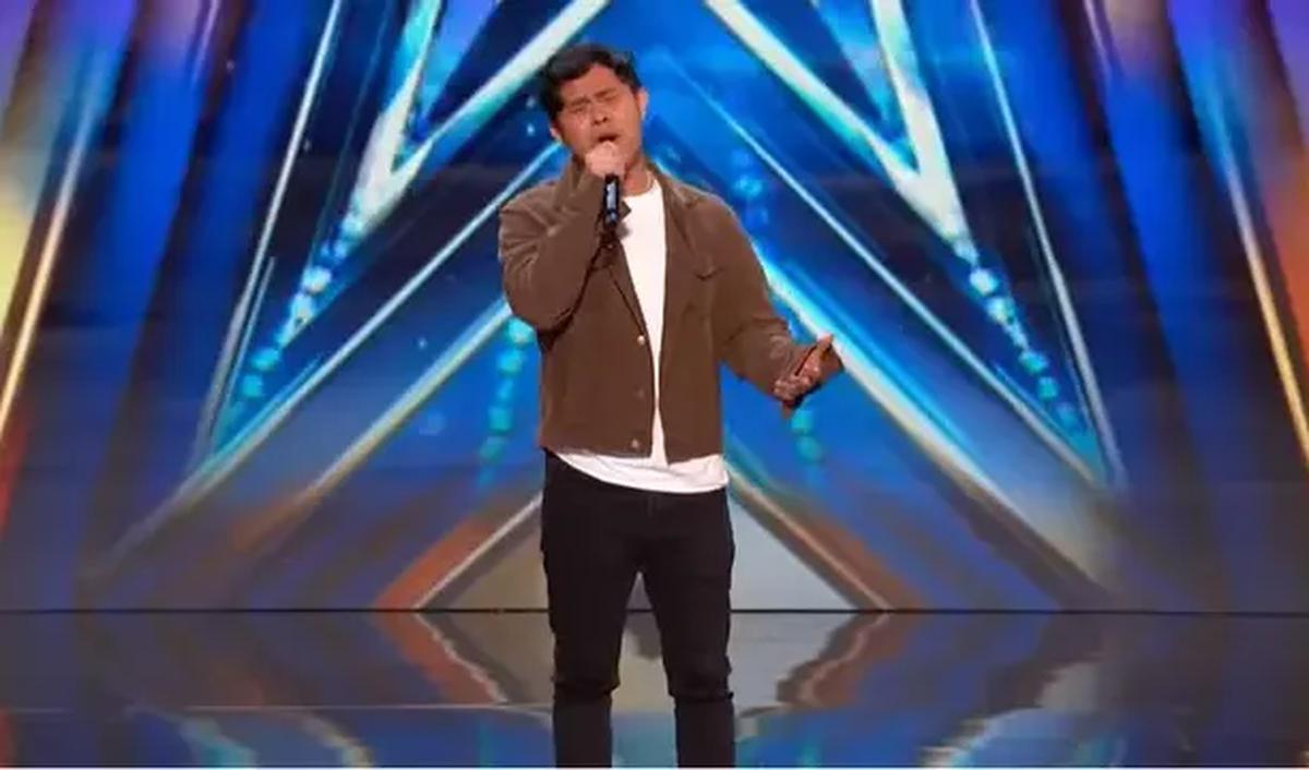 Saat tampil di audisi America's Got Talent 2023, Cakra Khan sukses membawakan dua buah lagu yang cukup fenomenal. Yakni "Make It Rain" dan "No Woman, No Cry.