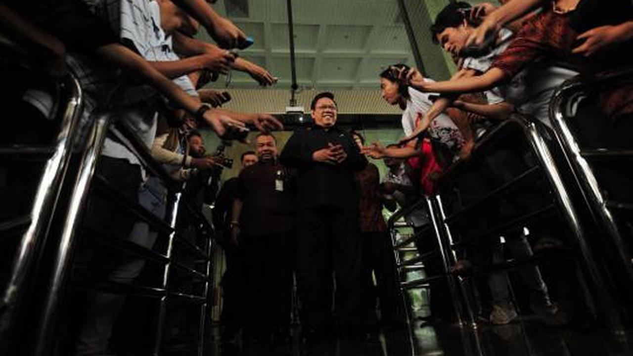 Agung Laksono diperiksa KPK soal kasus PON