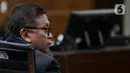 Hasto Kristiyanto bersama tim penasehat hukumnya meminta waktu 10 hari untuk menyusun nota keberatan atas dakwaan atau eksepsi. (Liputan6.com/Herman Zakharia)