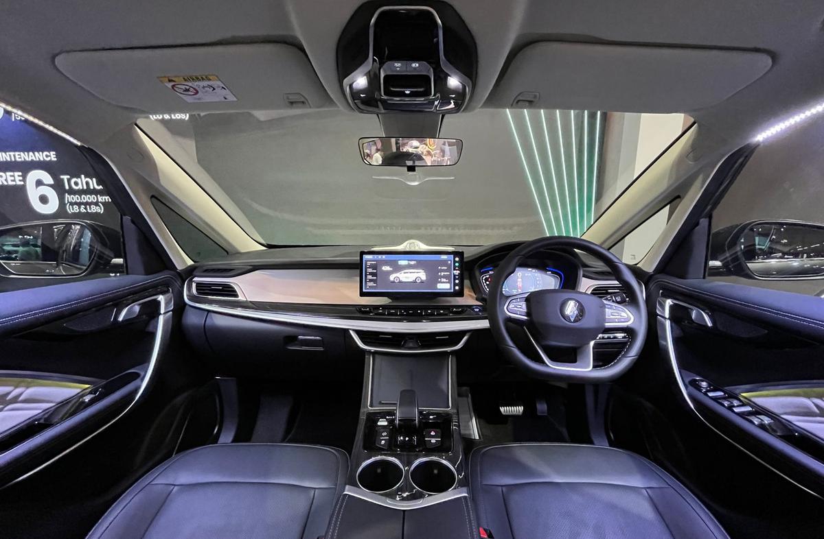 Ngaku Sebagai Mobil Indonesia, Aletra Langsung Rakit L8 EV di Cikampek