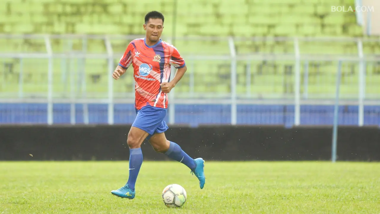 Mantan pemain Arema FC, Suroso.