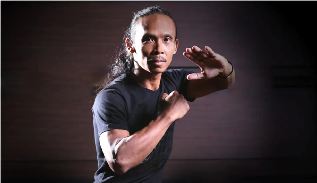 Setelah lama melalang buana di kancah dunia, Kang Yayan kembali ke tanah air. Sukses di film ‘The Raid’, kini Yayan tampil di film action berjudul ‘Gangster’ besutan Fajar Nugros. (Febio Hernanto/Bintang.com)