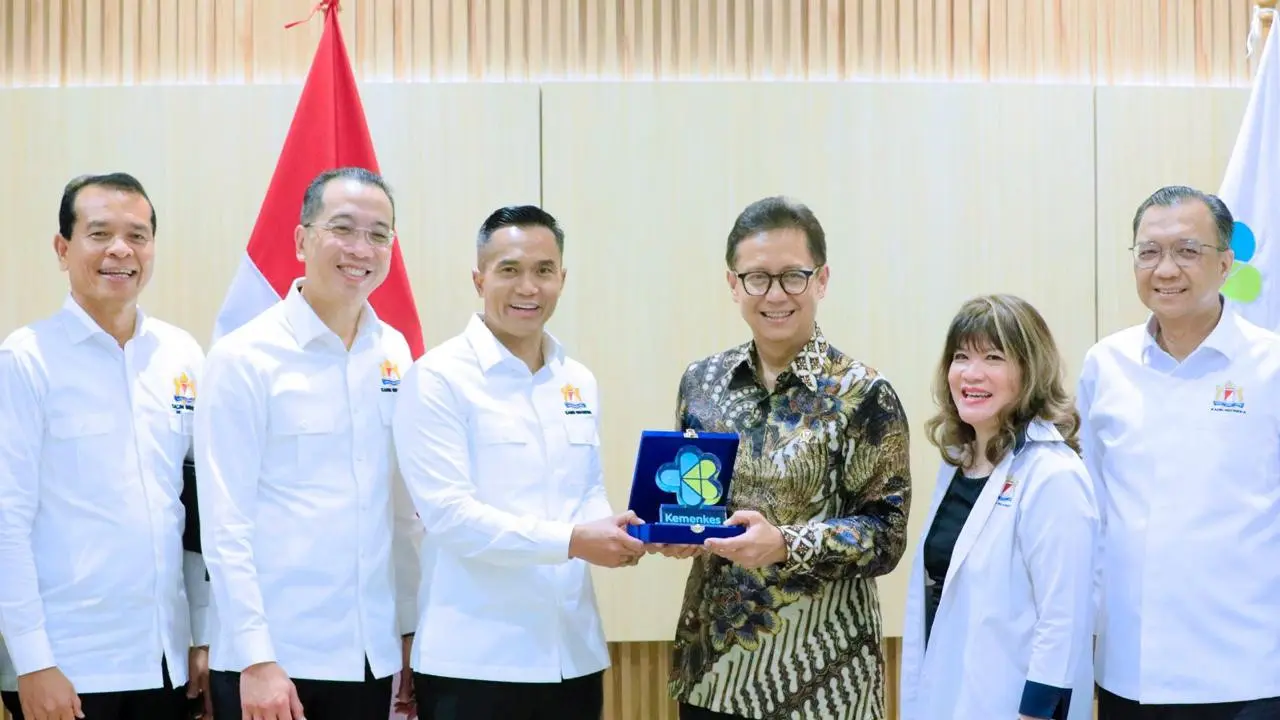 Ketum Kadin Indonesia Anindya Bakrie melakukan audiensi dengan Menteri Kesehatan (Menkes) Budi Gunadi Sadikin, di Kantor Kemenkes, Jakarta Selatan.