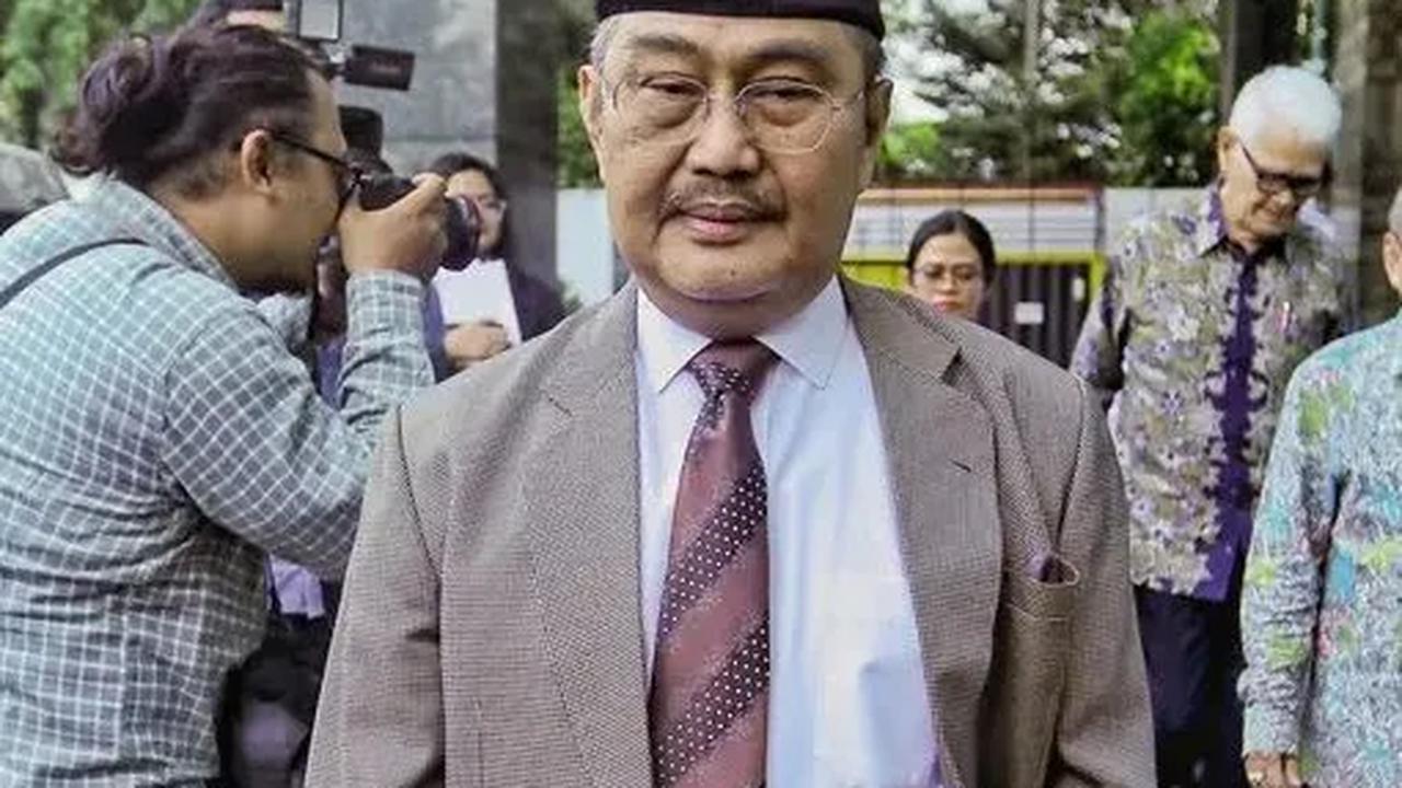 Jimly berujar, sidang kemarin lebih seru dibanding hari ini. Maka dari itu, sidang dapat selesai lebih cepat dibanding kemarin.<br>