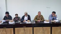 DPRD Tuban memanggil Bank Jatim Tuban dan Kepala Dinas PUPR dan PRKP, terkait konser musik gebyar undian Simpeda. (Adirin/Liputan6.com)