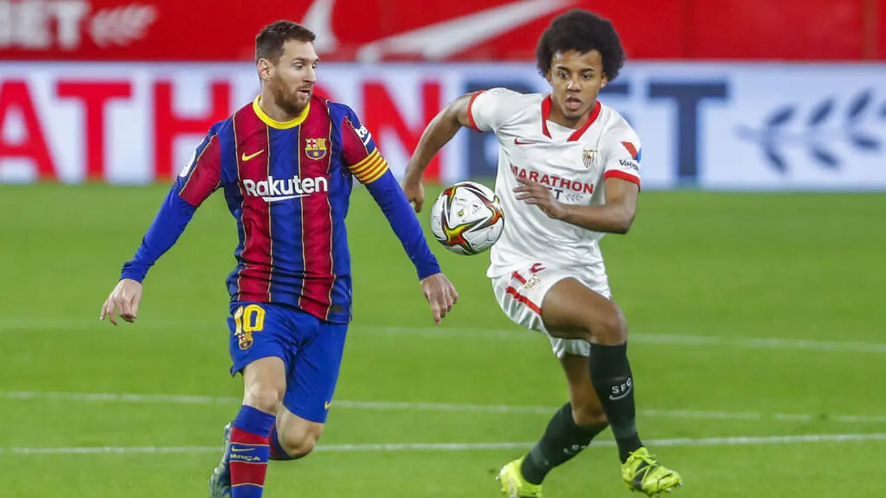 FOTO: Dibobol Sang Mantan, Barcelona Tumbang di Markas Sevilla