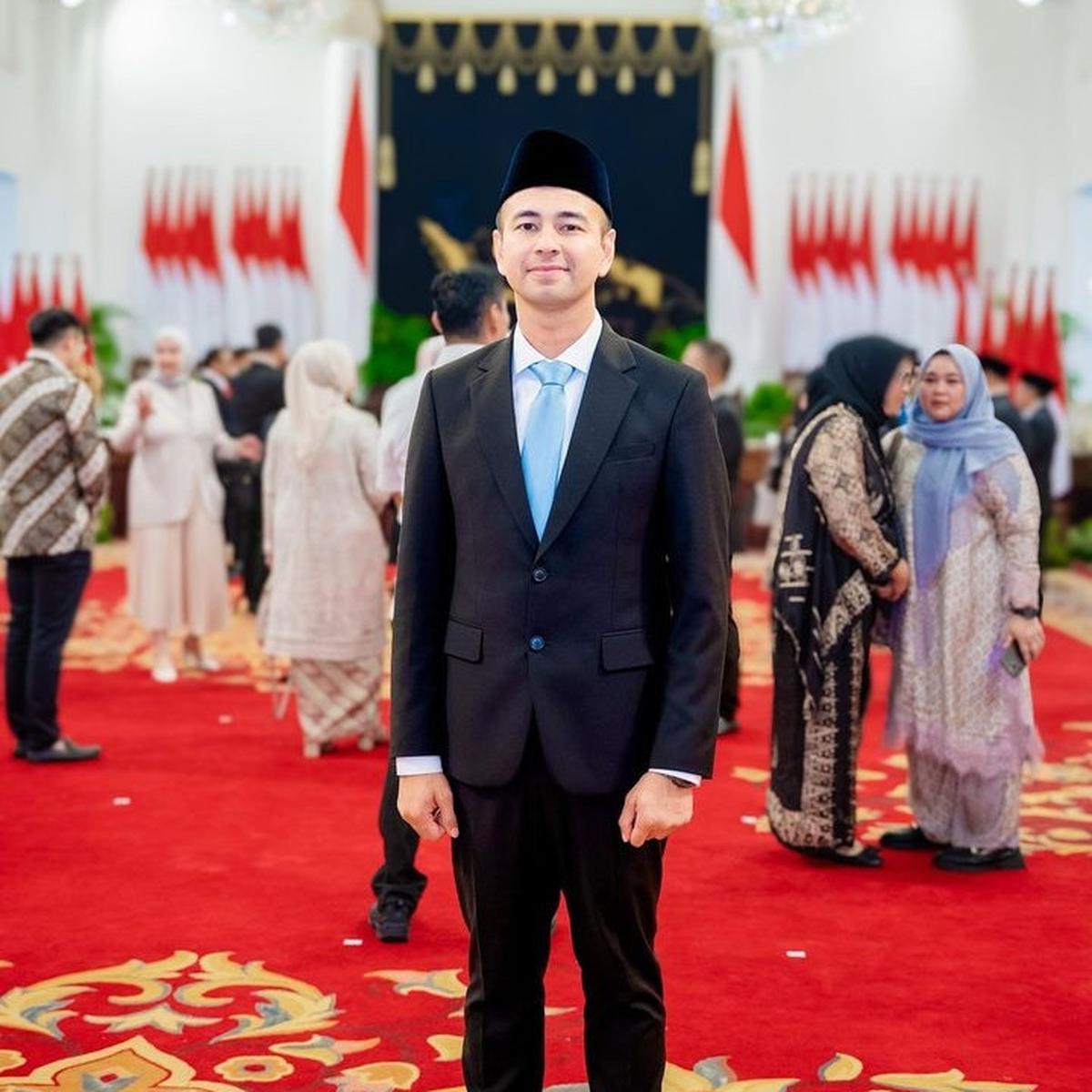 Potret Raffi Ahmad Dilantik Jadi Utusan Khusus Presiden, Segini Gaji yang Bakal Diterima - Tidak Dapat Pensiun