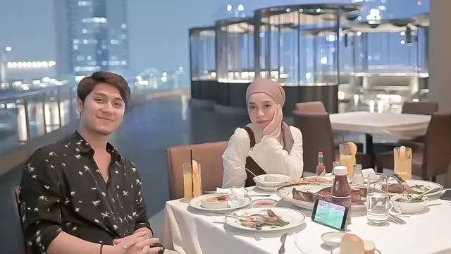 6 Momen Lesty Kejora dan Rizky Billar Dinner Mewah, Romantis