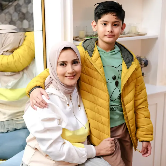 6 Potret Kebersamaaan Elma Theana dan King Faaz
