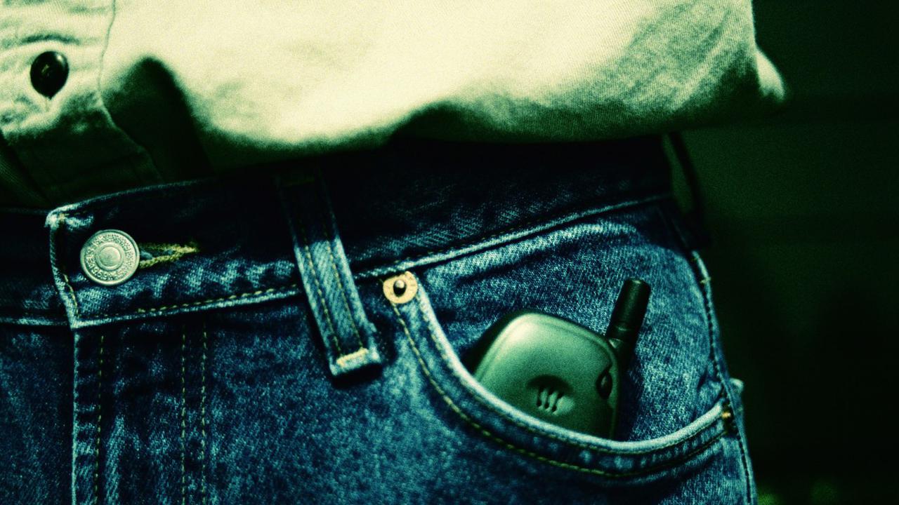 Radiasi Ponsel Bisa Membuat Sperma Rusak