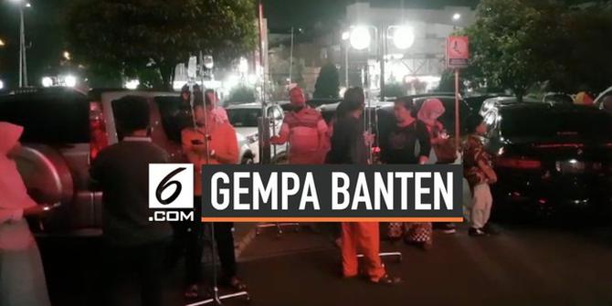 VIDEO: Gempa Banten, Pasien RS di Depok Dievakuasi