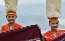 Awalnya Dikenal untuk Menghangatkan Badan, Ini Fungsi dan Makna Kain Ulos dari Tanah Batak