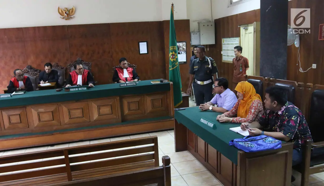 Suasana sidang gugatan perbuatan melawan hukum terkait perjanjian konsesi antara PT Karya Citra Nusantara (KCN) dengan PT Kawasan Berikat Nusantara (KBN) di PN Jakarta Utara, Selasa (17/4). (Liputan6.com/Arya Manggala)