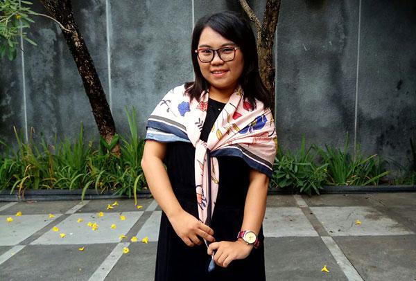 Banananina x Vivi Zubedi scarf on 'The Classic Drape' style &copy; Vemale.com