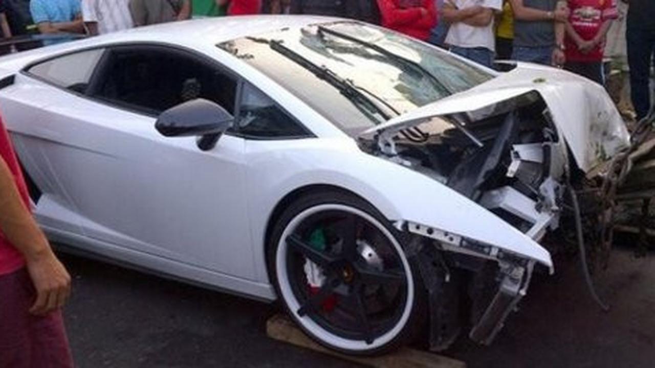 Sopir Lamborghini tabrak motor belum kunjungi korbannya