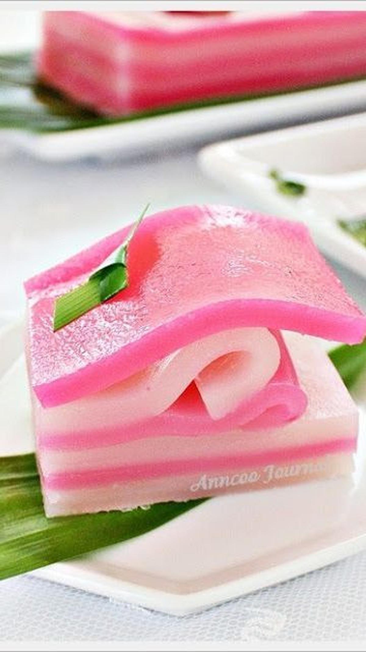 Kue Lapis Kukus Gurih Hanya dengan 6 Bahan