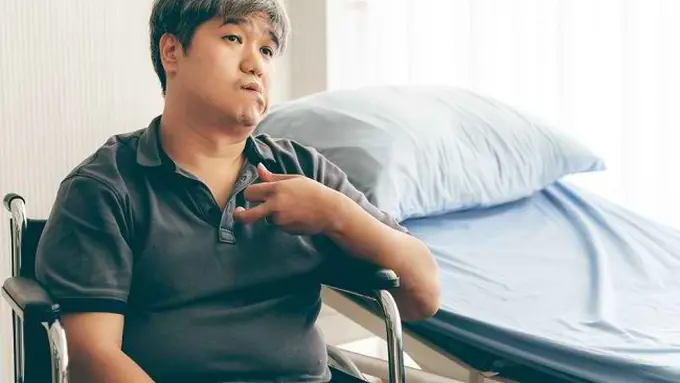 Sakit stroke (Sumber: alodokter.com)